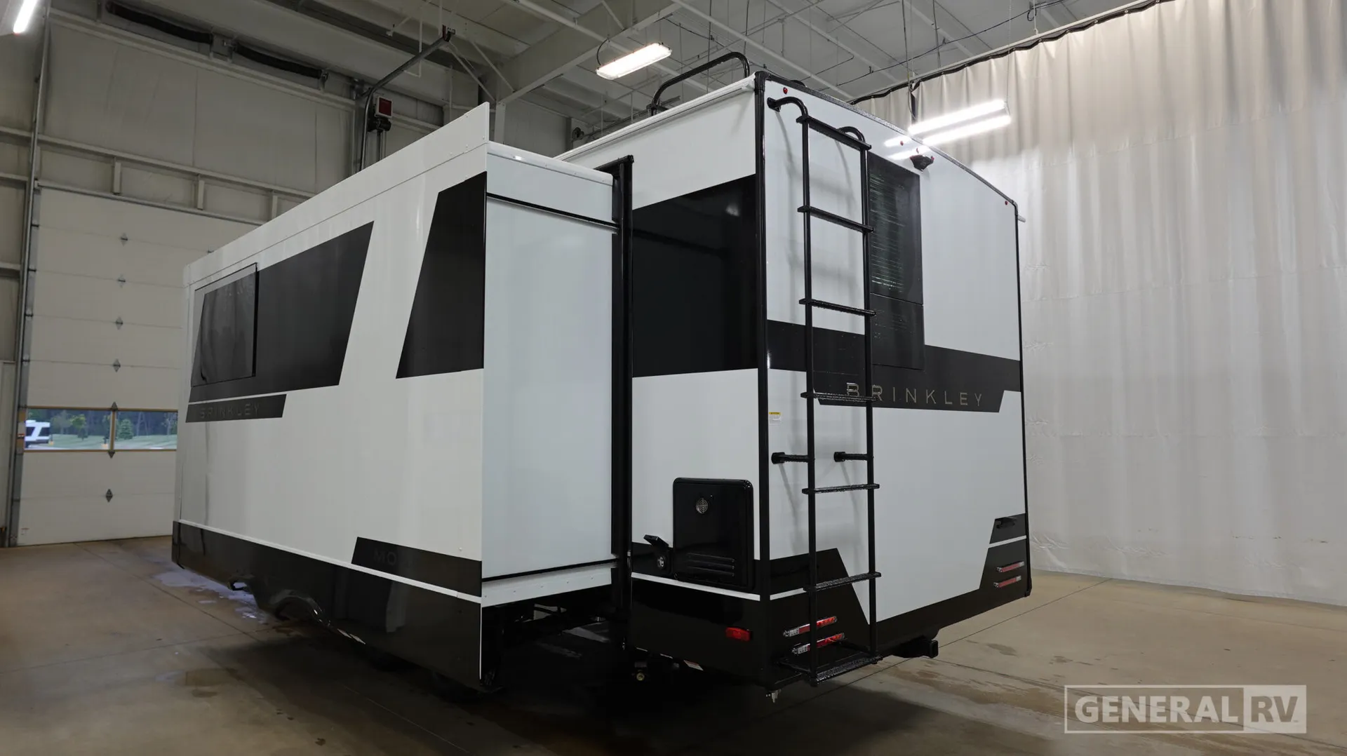 2026 Brinkley Model Ix 23X - Photo 4