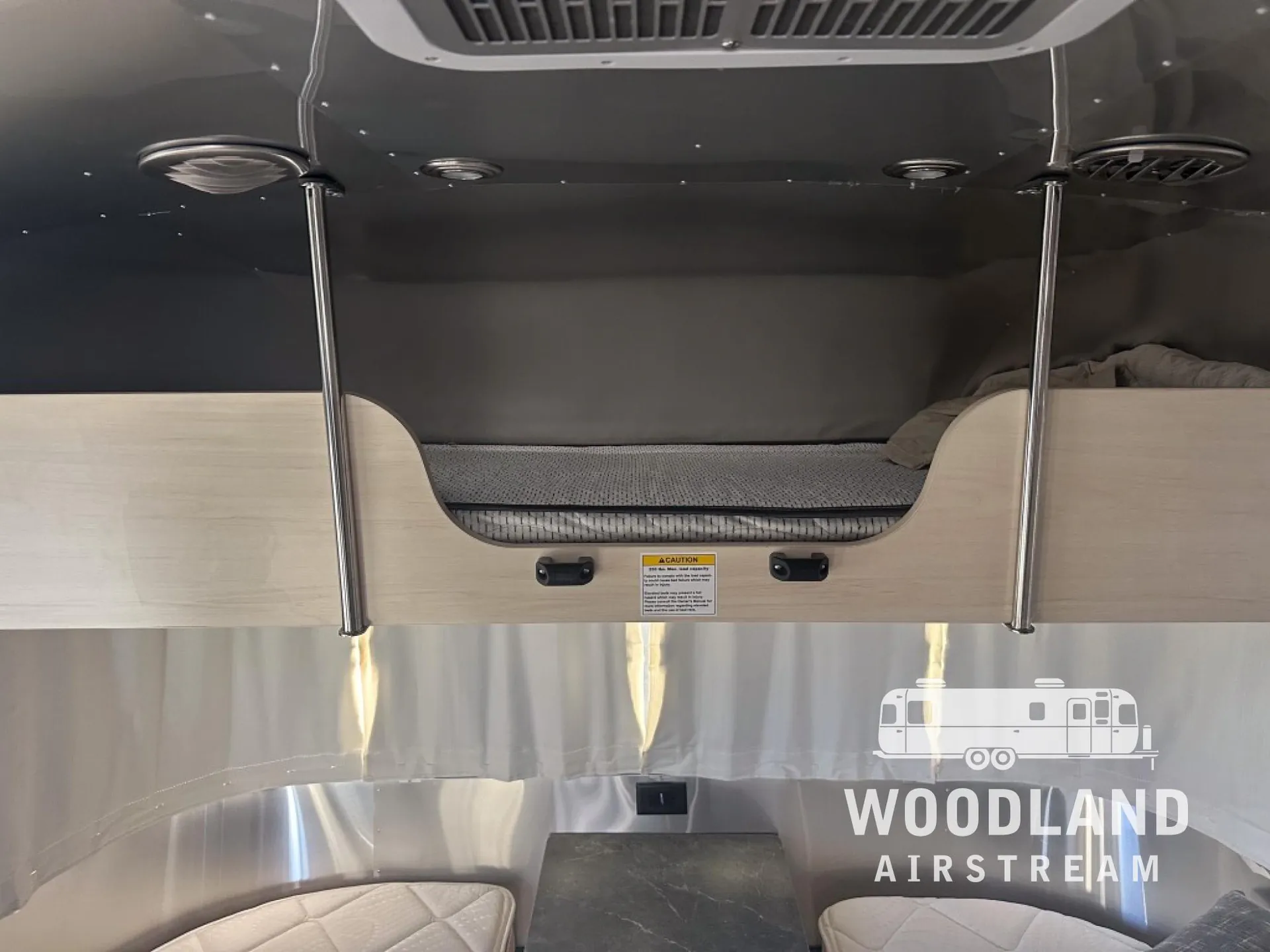 2024 Airstream Flying Cloud 27FB Twin - Photo 4