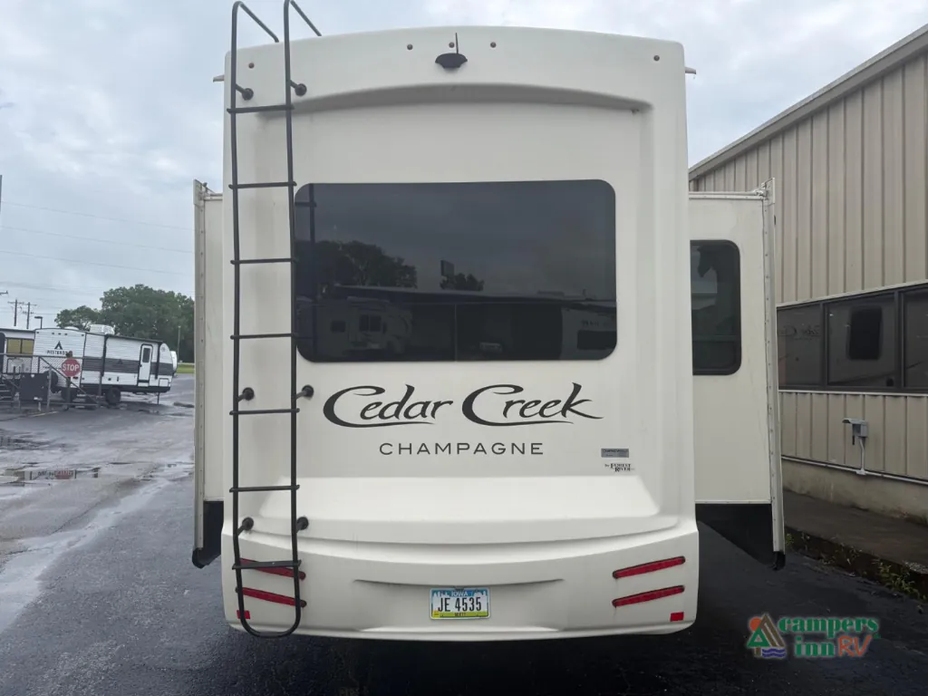 2020 Forest River Cedar Creek Champagne Edition 38EL, Photos photo 11