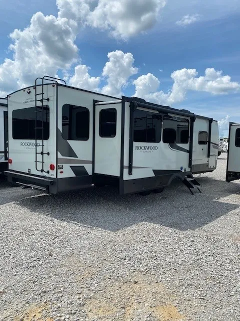 2026 Forest River Rockwood Ultra Lite 2906RL - Photo 4