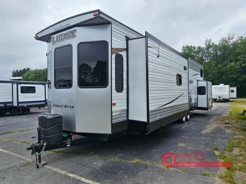 2017 Forest River RV Wildwood 4092BFL - Photo 2