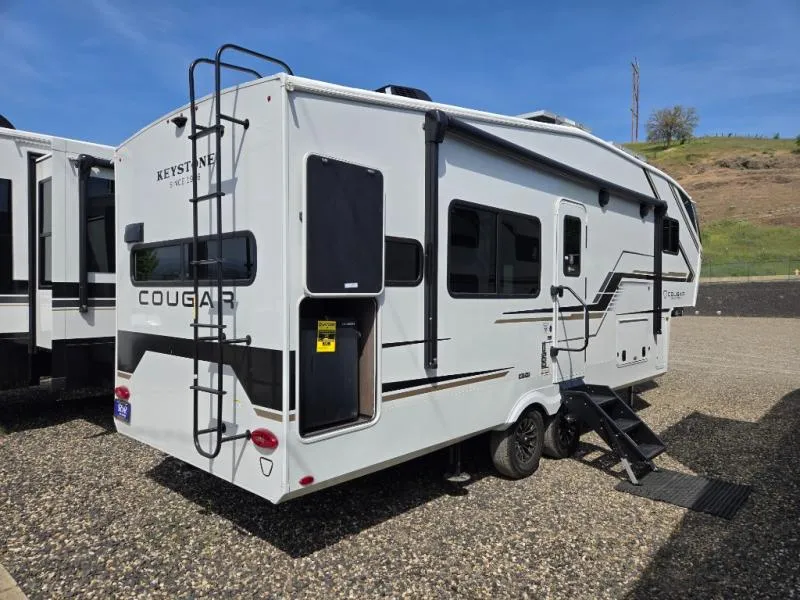 2026 Keystone Cougar Half-Ton 23MLE - Photo 4