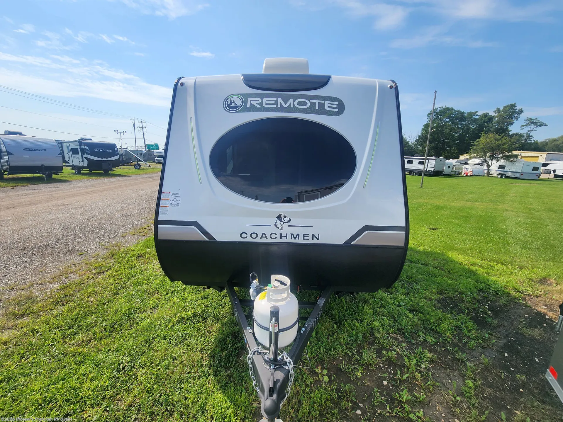 2027 Coachmen Remote 121R - Photo 3