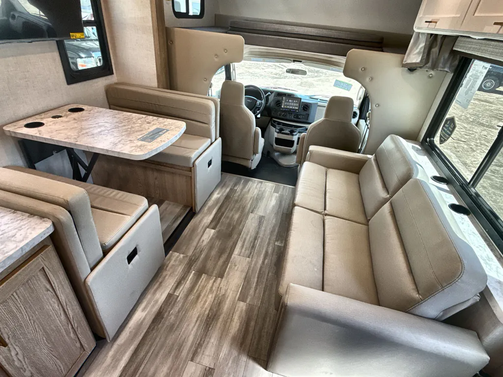2027 Thor Motor Coach Freedom Elite 31FE, Photos photo 3