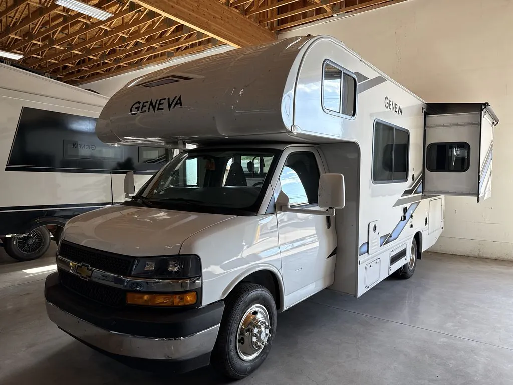 2026 Thor Motor Coach Geneva 22VZ - Photo 2