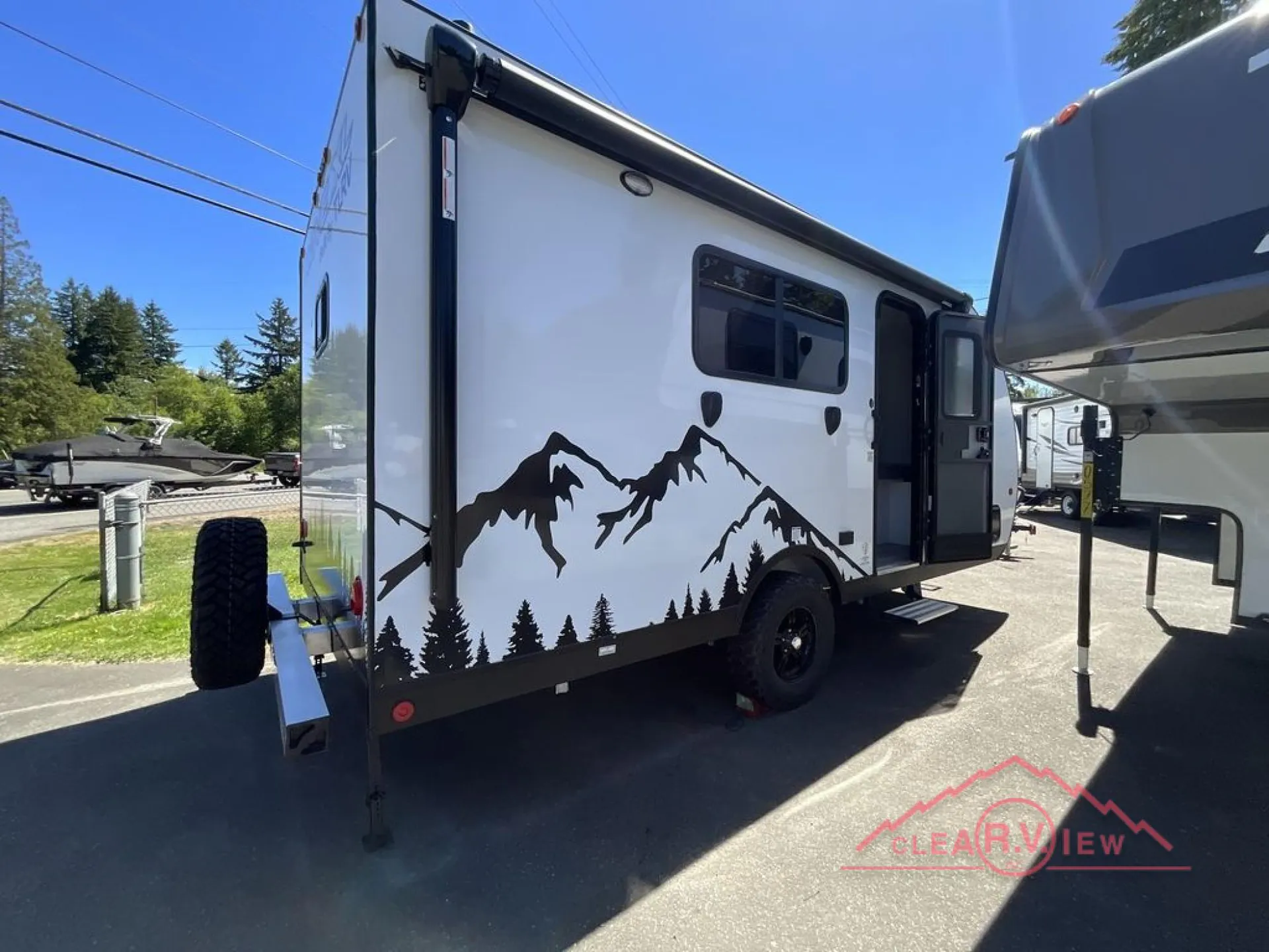 2025 Travel Lite Rove XL 17FQ - Photo 2