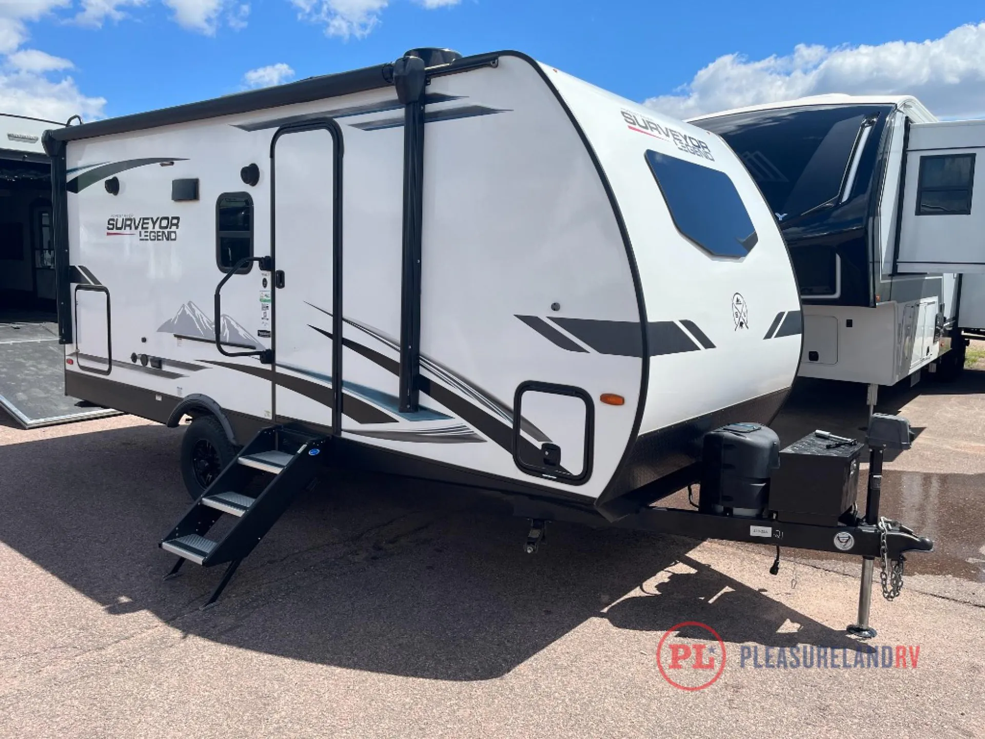 2022 Forest River Surveyor Legend 19MBLE