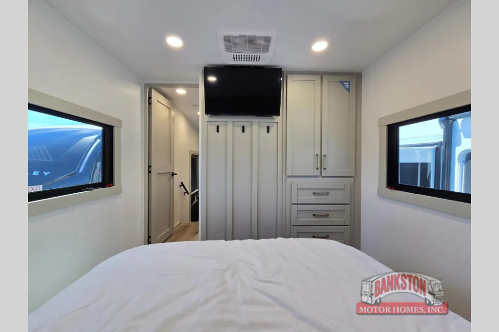 2026 Brinkley Model Z 2680, Photos photo 28