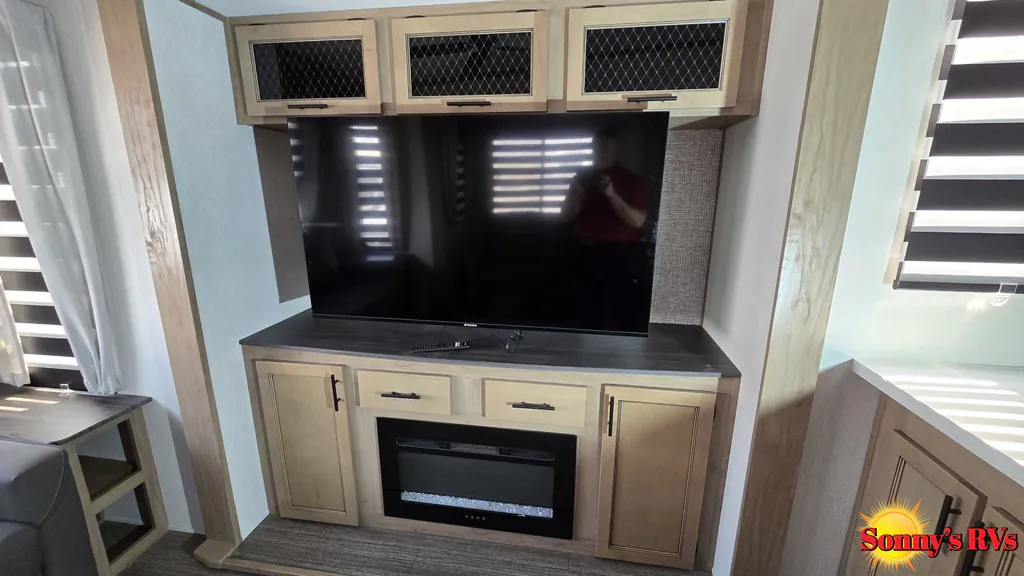 2023 Forest River Sabre 38RLH, Photos photo 18
