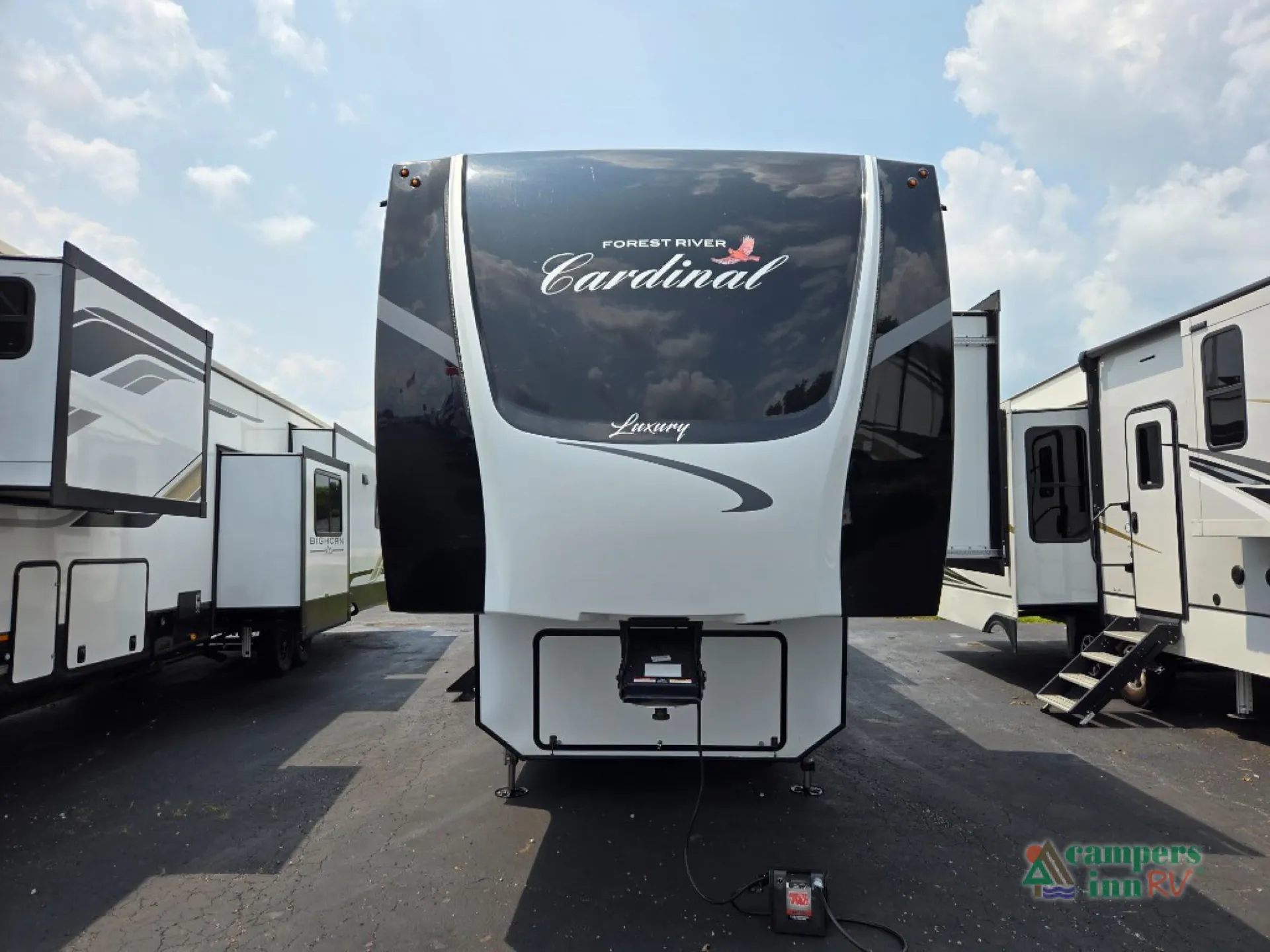 2021 Forest River Cardinal Luxury 345RLX - Photo 3