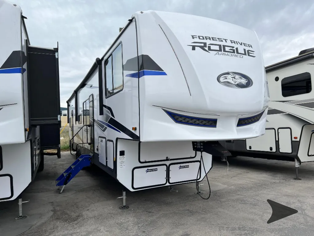 2026 Forest River Vengeance Rogue Armored 4015, Photos photo 3