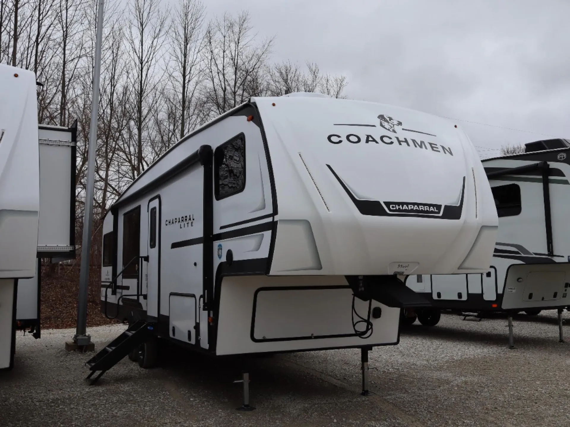 2026 Coachmen Chaparral Lite 27BAR - Photo 3