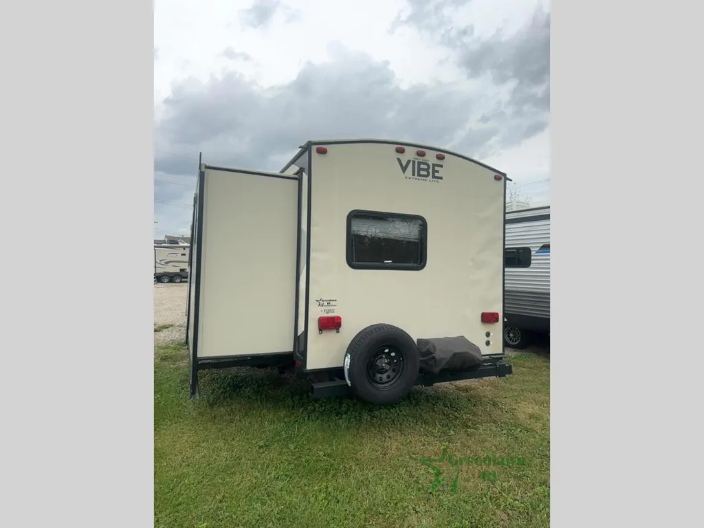 2016 Forest River Vibe 312BHS, Photos photo 8