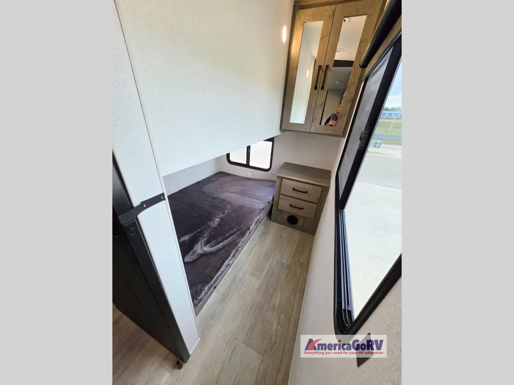 2026 Forest River Solaire 2750BHS, Photos photo 12