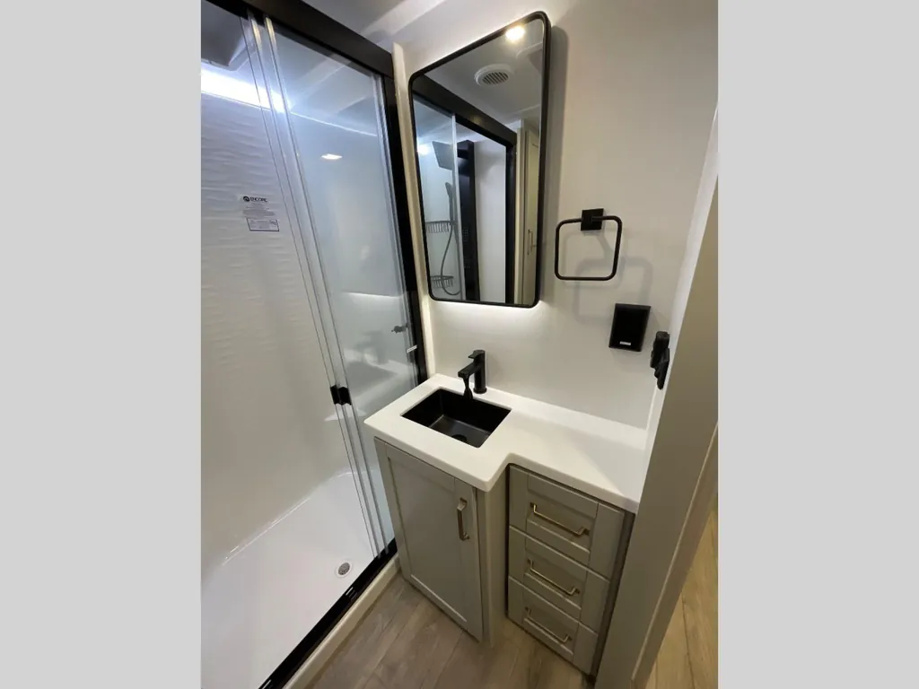 2026 Brinkley Model Z 3515, Photos photo 25