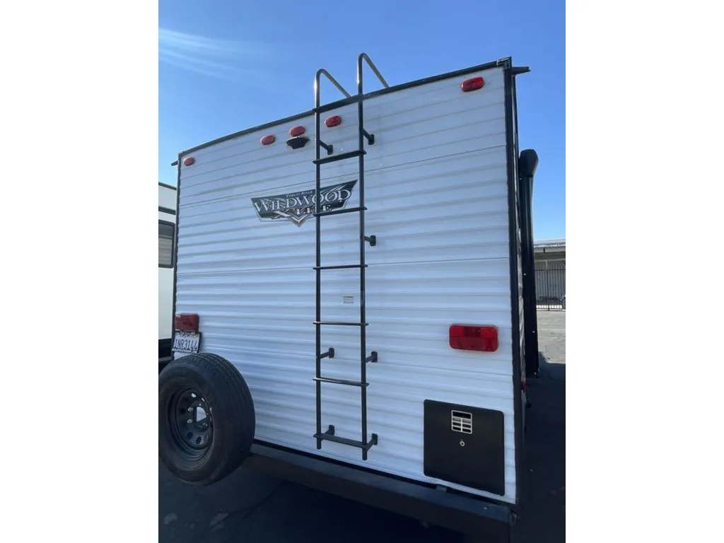 2021 Forest River Wildwood 178DB dealer photo 5 from Bobby Waynes Rv