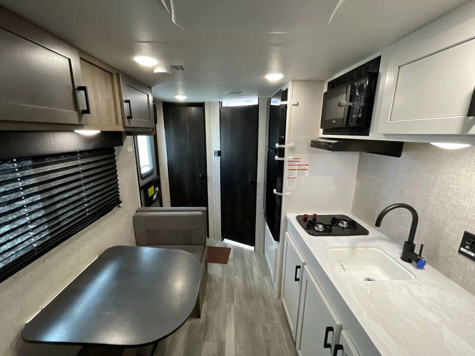 2024 Jayco Jay Flight SLX 195RBW — living area main