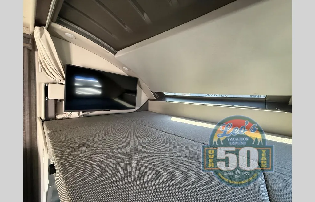 2022 Thor Motor Coach Magnitude RS36, Photos photo 14