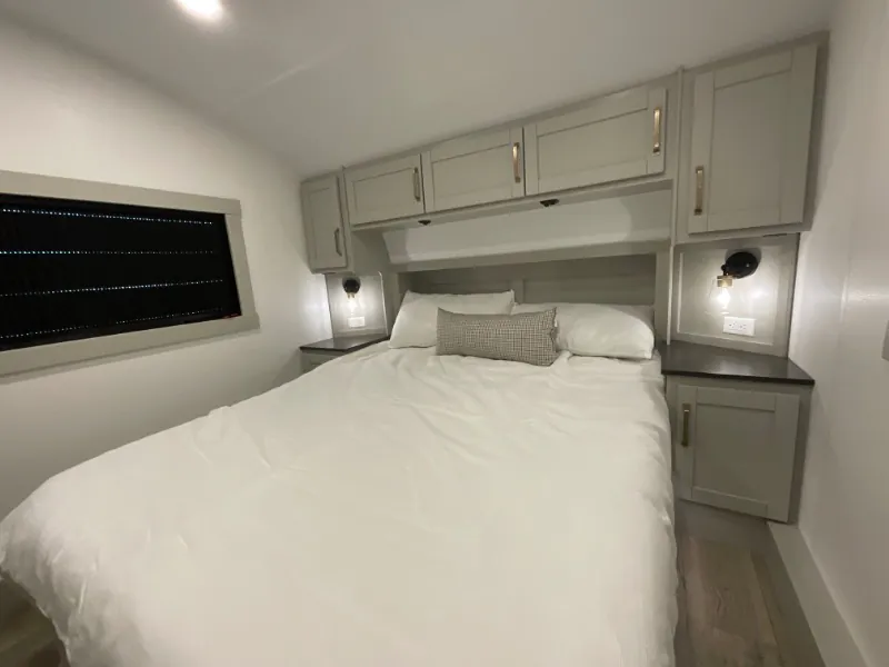 2026 Brinkley Model Z 2810, Photos photo 29