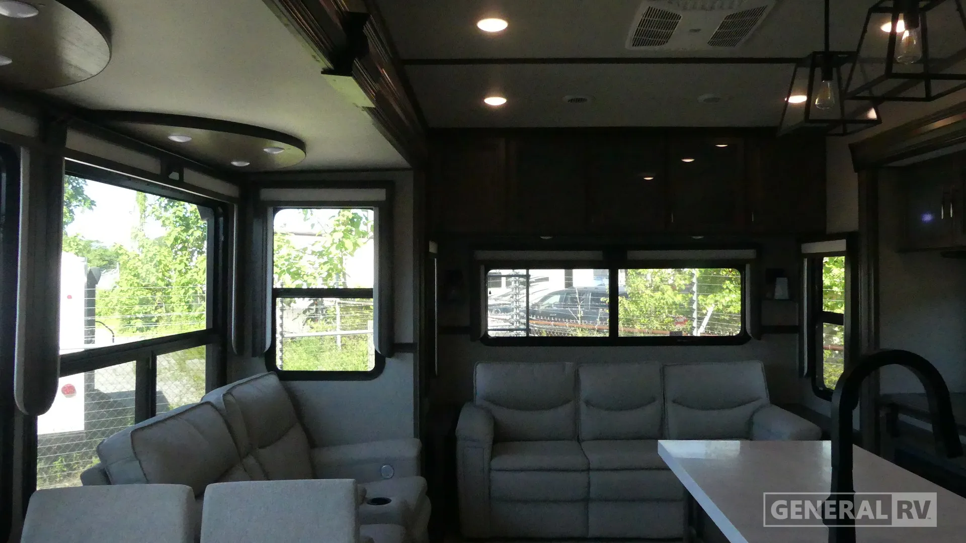 2022 Grand Design Solitude 378MBS - Photo 3