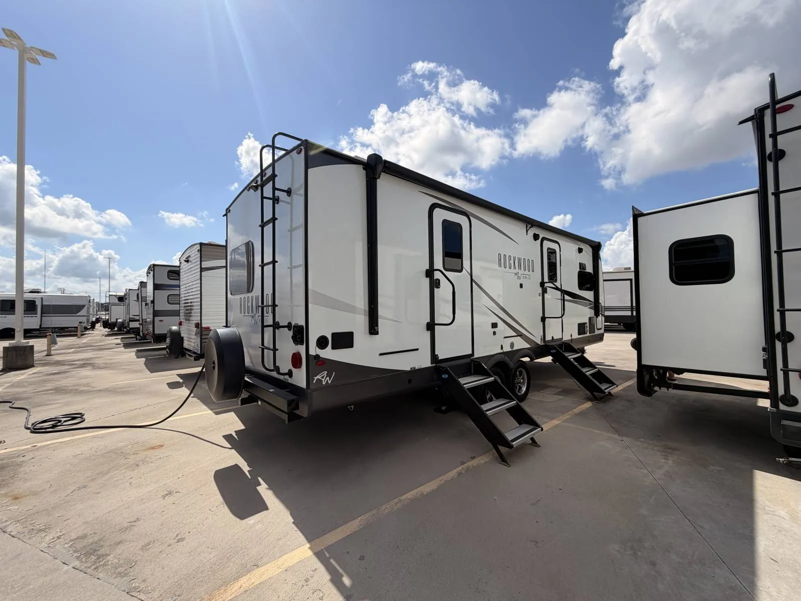 2025 Forest River Rockwood Ultra Lite 2608BS - Photo 4