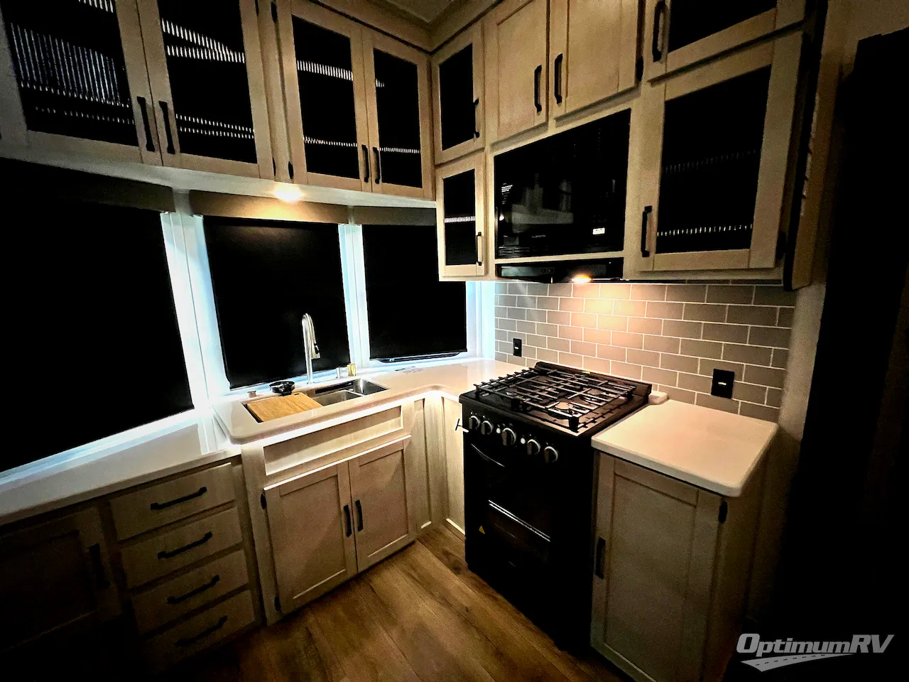 2027 Forest River Puma Vista 403LFT — Photo 7