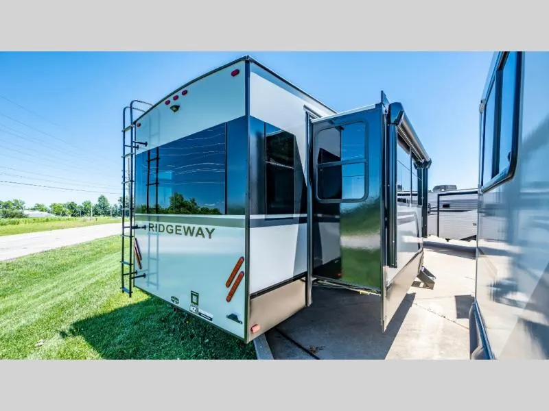 2027 KZ Ridgeway 36MBL - Photo 3