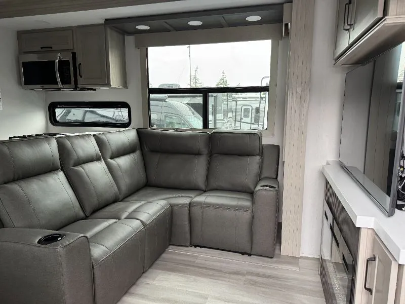 2025 Grand Design Momentum M-Class 344M - Photo 4