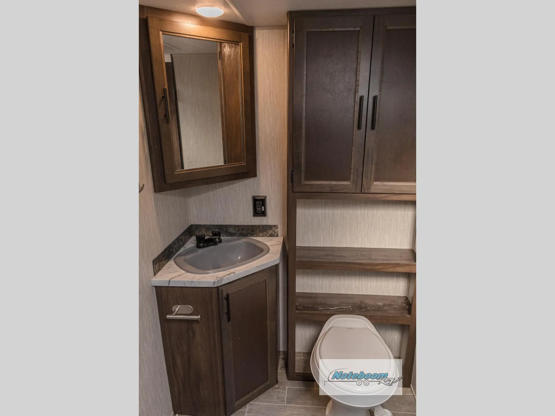 2021 Forest River Cherokee Grey Wolf 23MK — Photo 6