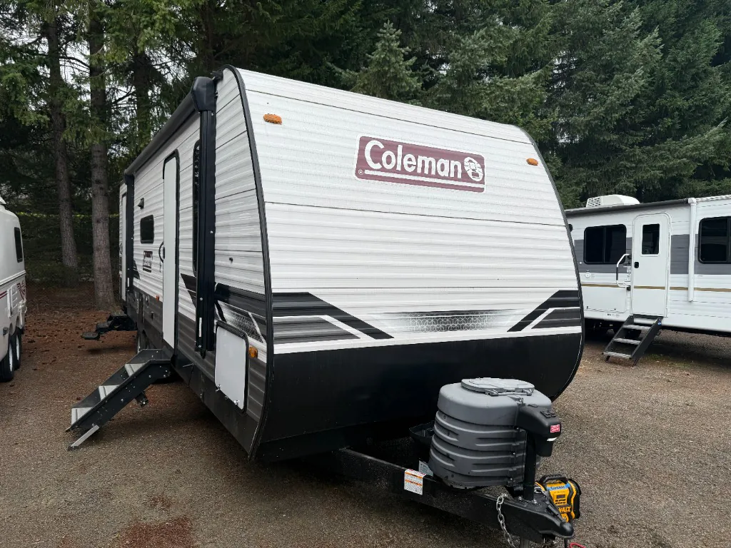 2024 Dutchmen Coleman Lantern LT 263BH - Photo 2