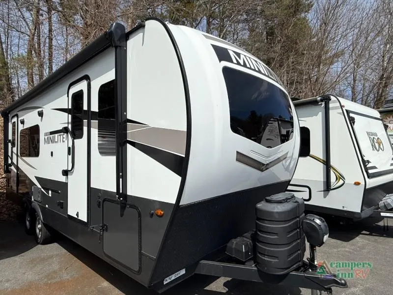2025 Forest River Rockwood Mini Lite 2515S - Photo 2