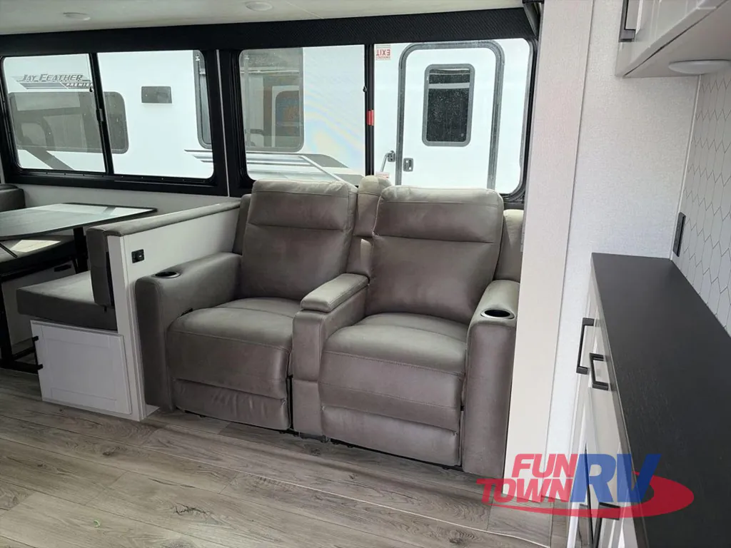 2026 Jayco Jay Feather 29QBH, Photos photo 11