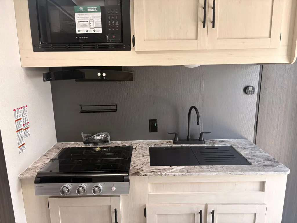 2027 Shasta RVs i-5 Edition 525RS, Photos photo 28