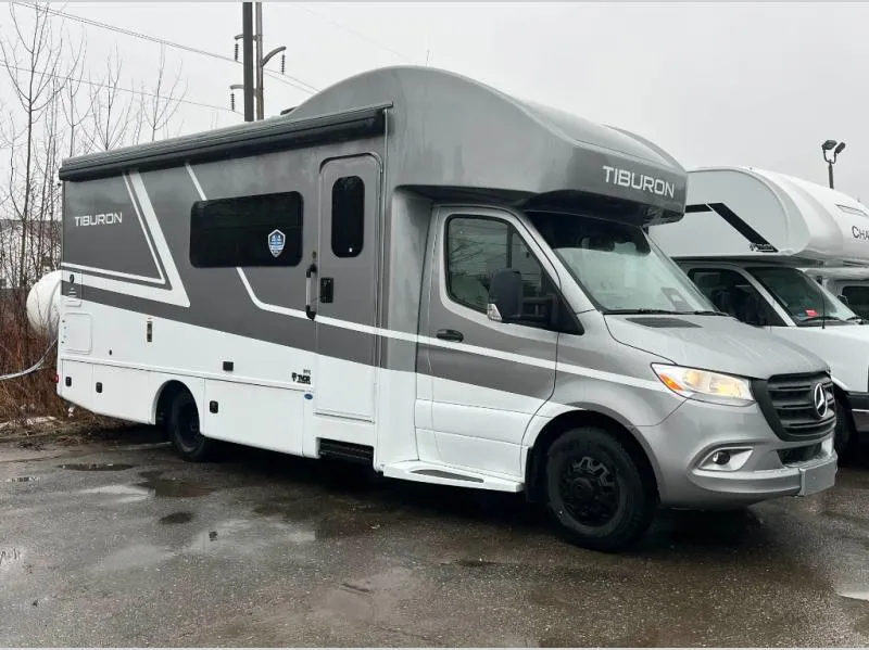2026 Thor Motor Coach Tiburon 24FB - Photo 2