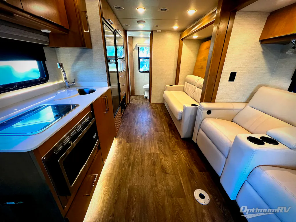2020 Tiffin Wayfarer 25 RW, Photos photo 5