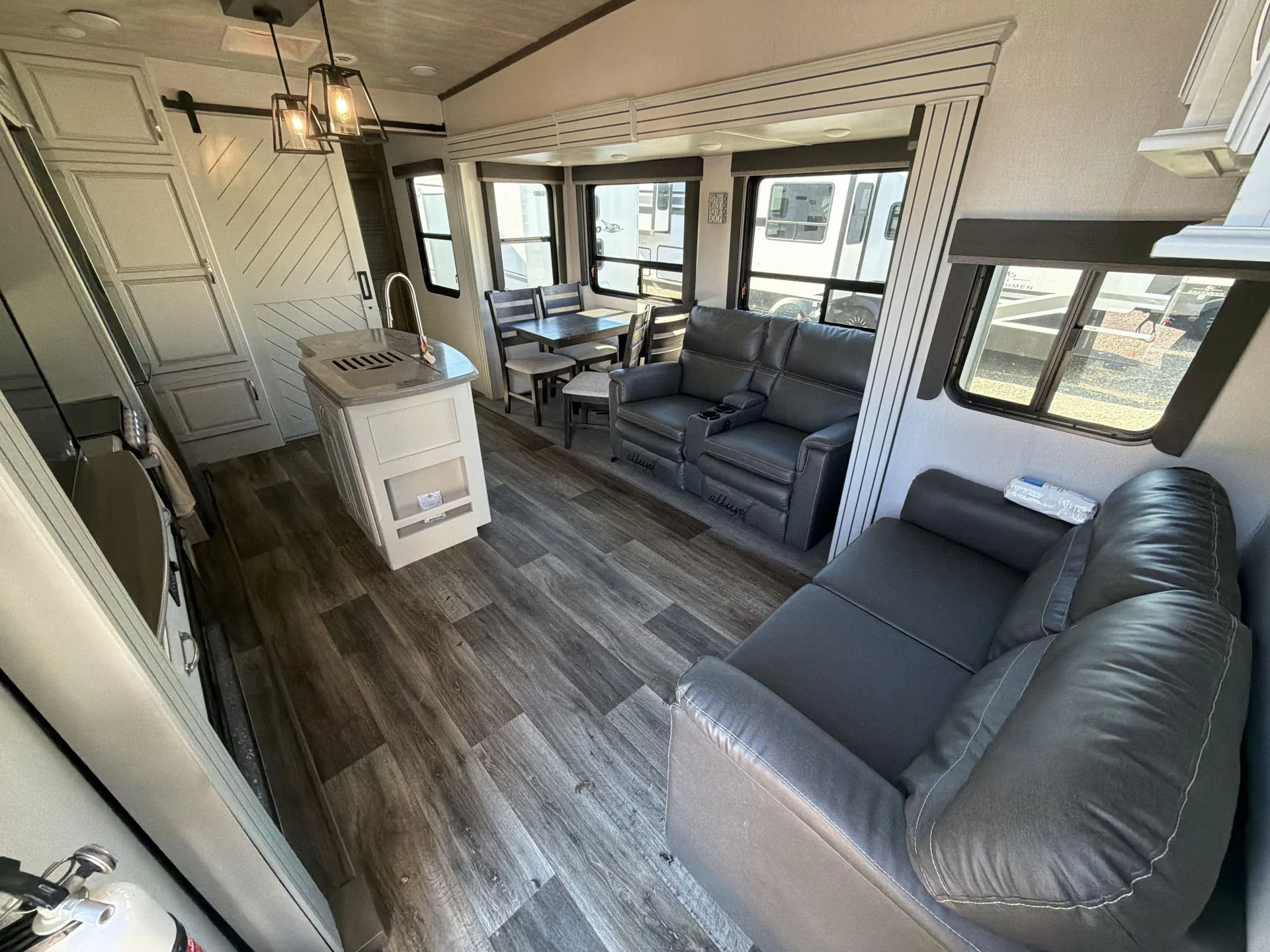 2022 Keystone Cougar 357UMR — living area main