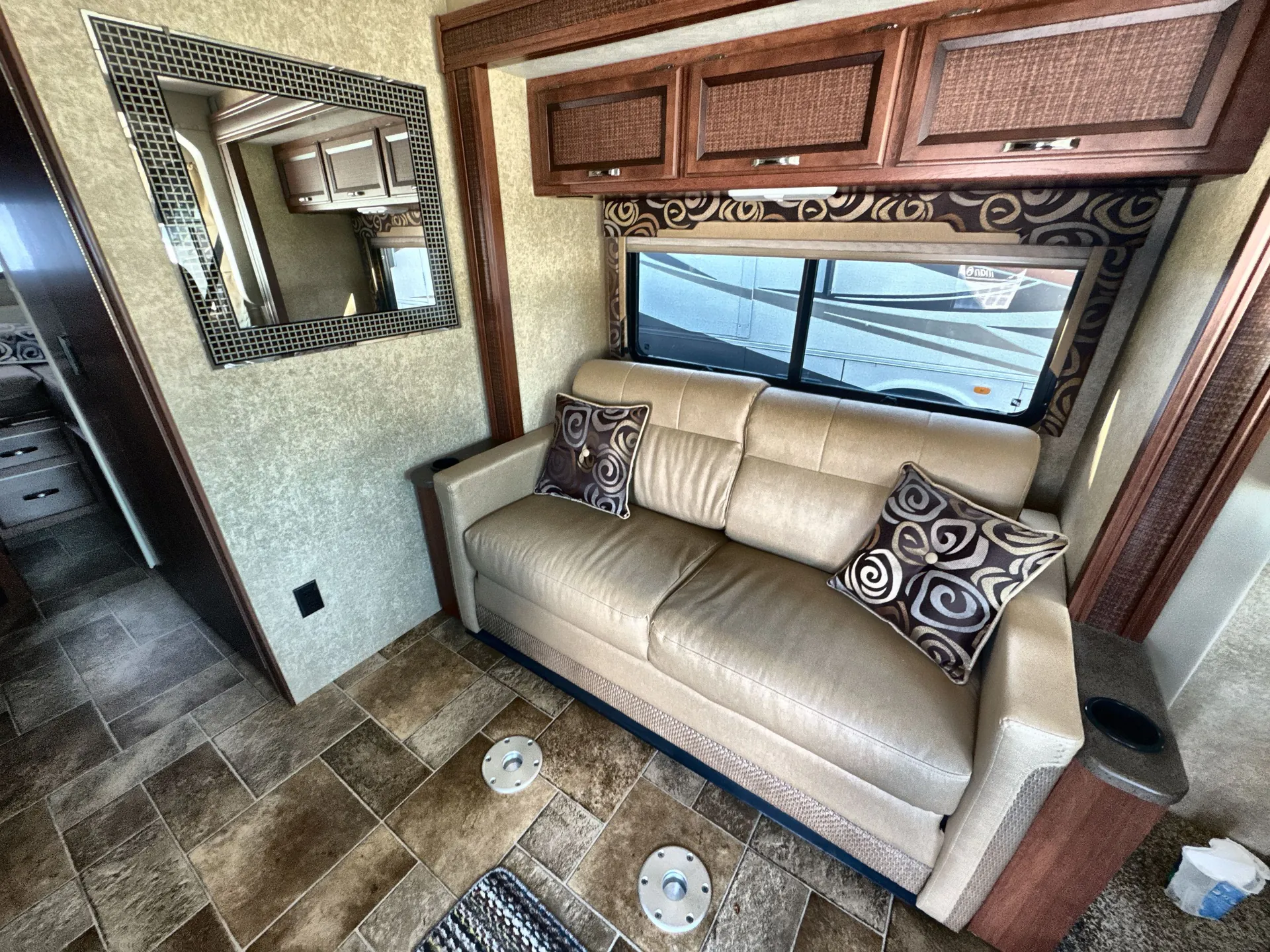 2015 Thor Motor Coach Vegas 24.1 - Photo 3