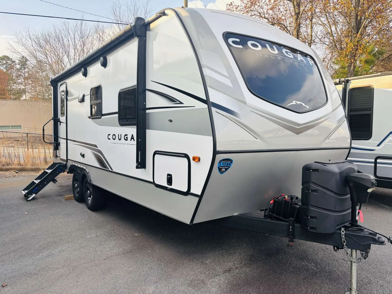 2023 Keystone Cougar Half-Ton 22RBS - Photo 2