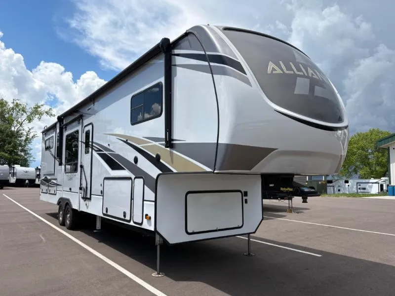 2021 Alliance RV Paradigm 365RD - Photo 2