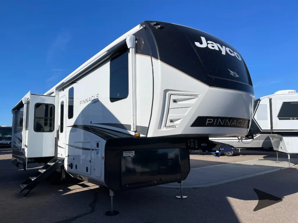 2027 Jayco Pinnacle 32RLTS, Photos photo 14