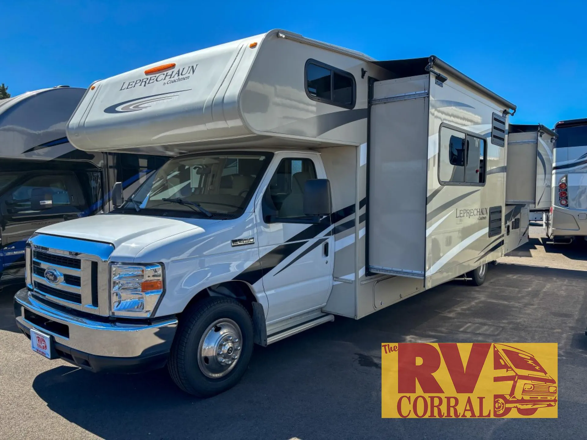 2021 Coachmen Leprechaun 317SA - Photo 4