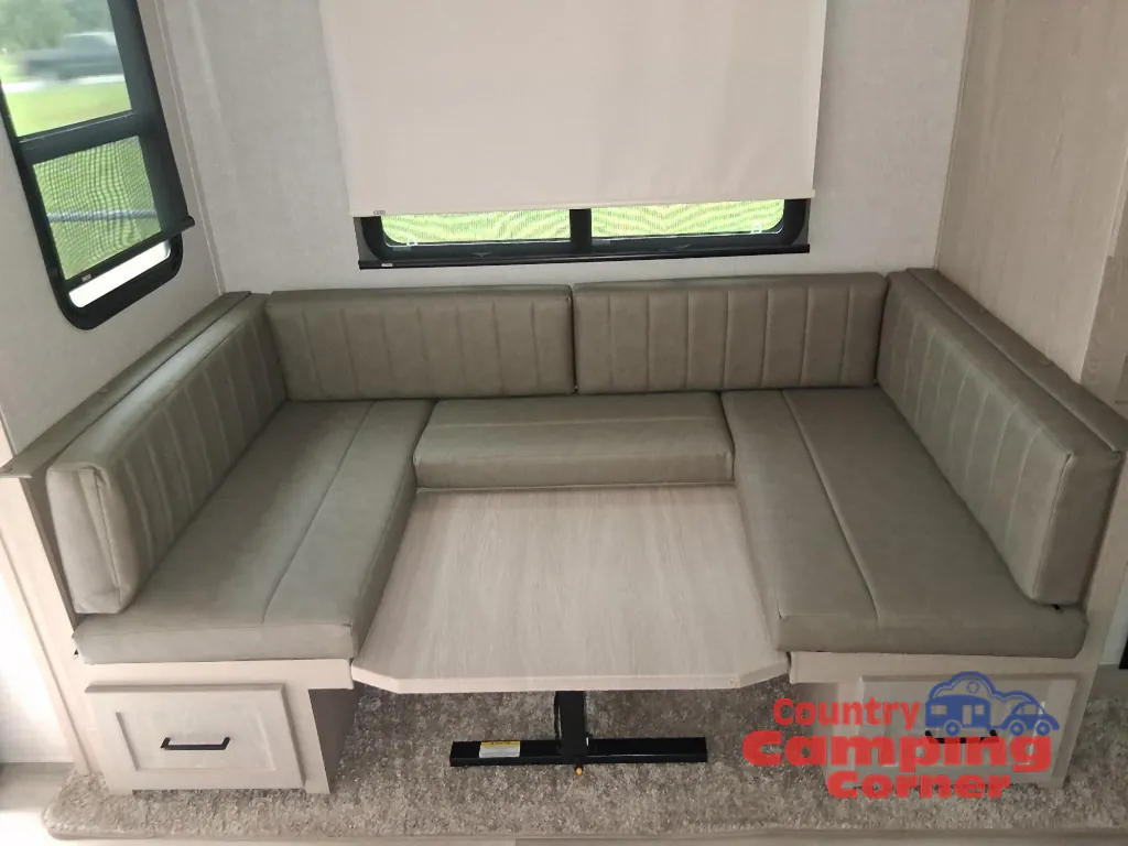 2022 Forest River Rockwood Signature Ultra Lite 8288SB, Photos photo 27