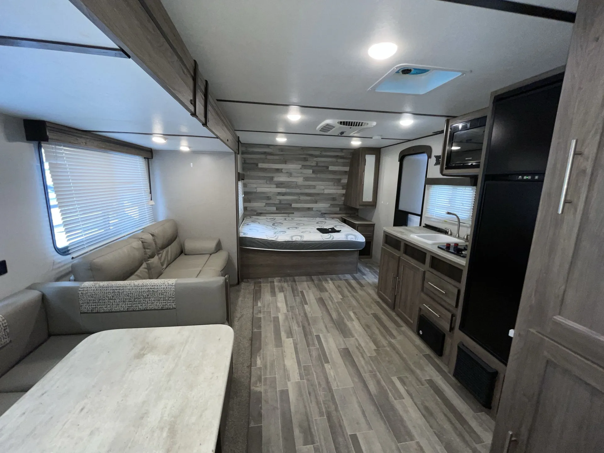 2020 CrossRoads Zinger Lite 18DS - Photo 4