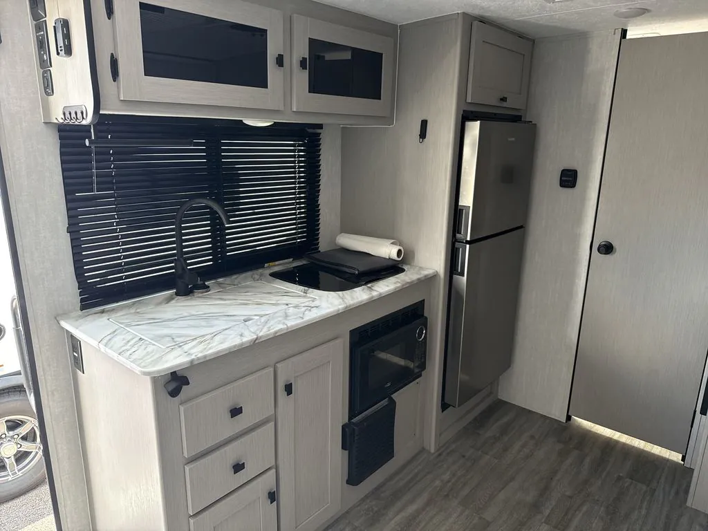 2024 Coachmen Apex Nano 191RBS - Photo 4