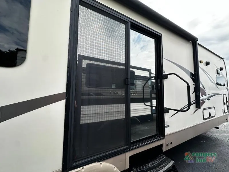 2018 Forest River RV Rockwood Signature Ultra Lite 8335BSS - Photo 4