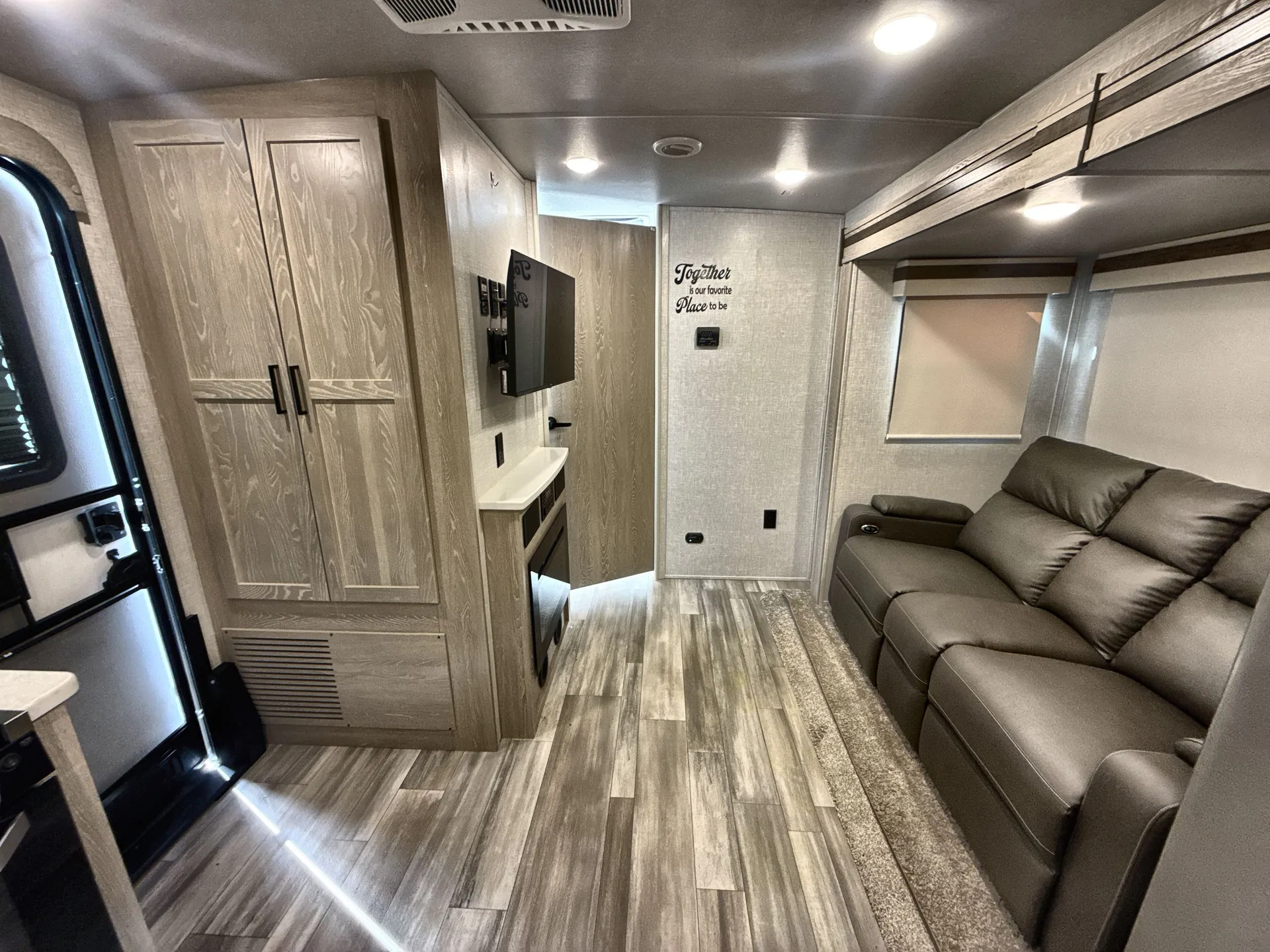 2022 Forest River Rockwood Mini Lite 2516S - Photo 3