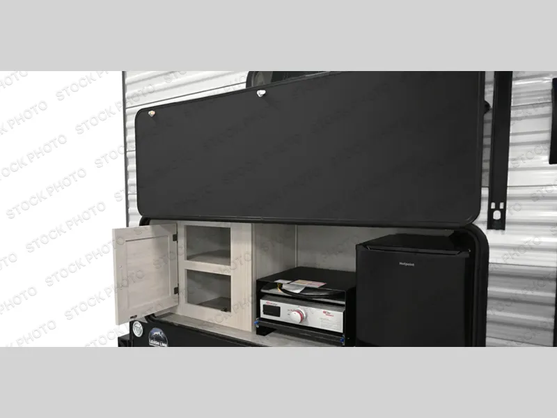 2026 Coachmen Catalina Legacy Edition 263BHSCK - Photo 3