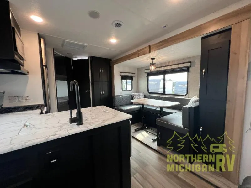 2022 Coachmen Freedom Express Ultra Lite 238BHS - Photo 3