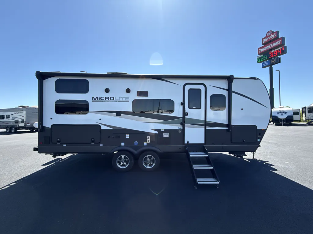2024 Forest River Flagstaff Micro Lite 25BRDS, Photos photo 5