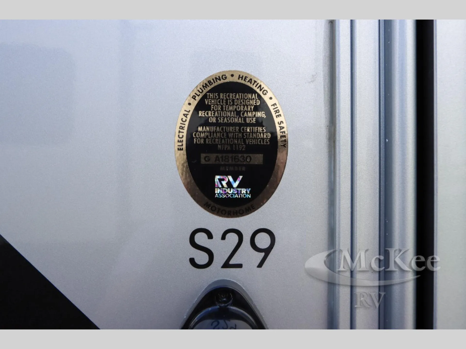 2026 Thor Motor Coach Magnitude S29 - Photo 4